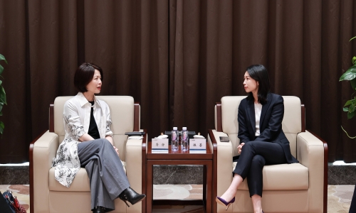 渣打银行（中国）有限公司副行长鲁静莅临3377体育全网调研